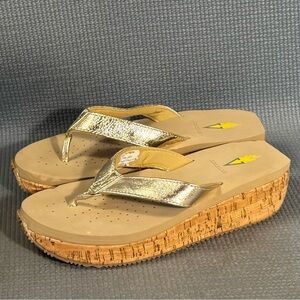 Volatile Neville Women's Gold Wedge Cork‎ Flip Flop Sandals Size 7